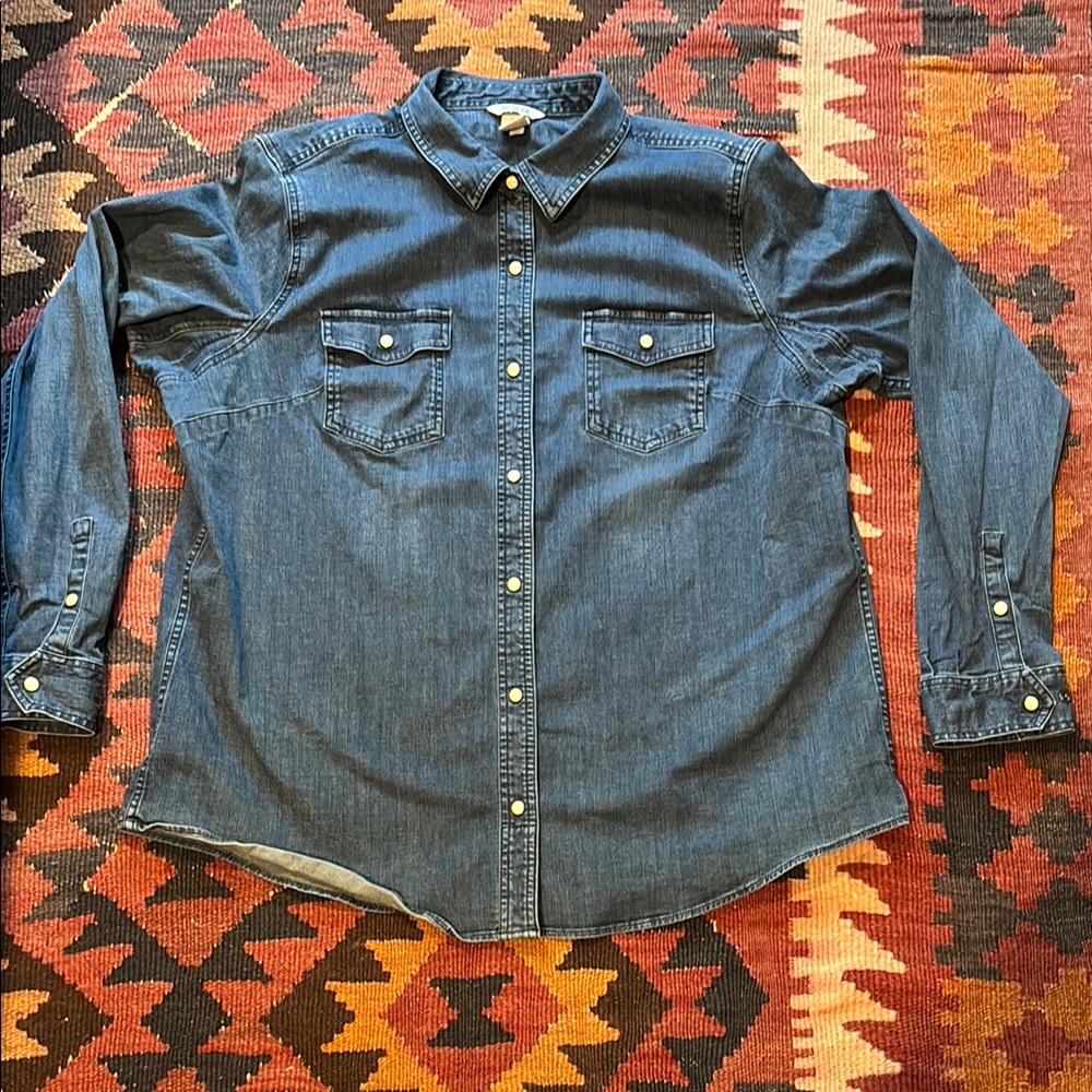 Duluth Trading Co Blue Casual Button Down Shirt